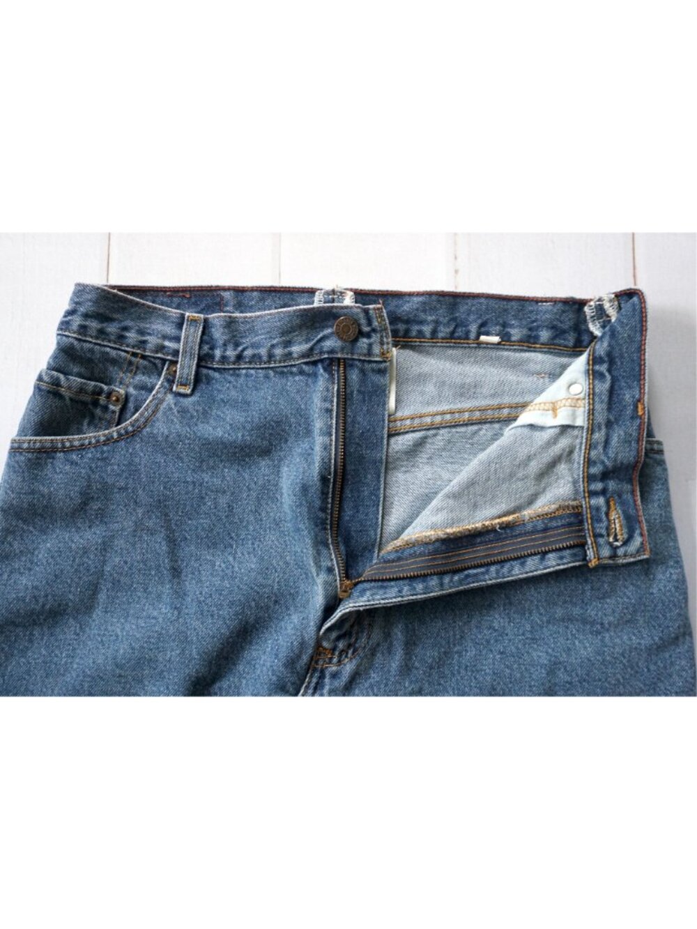 Levi's Women's Relaxed Fit Denim Mini Skirt - Size M - Picture 2 of 8